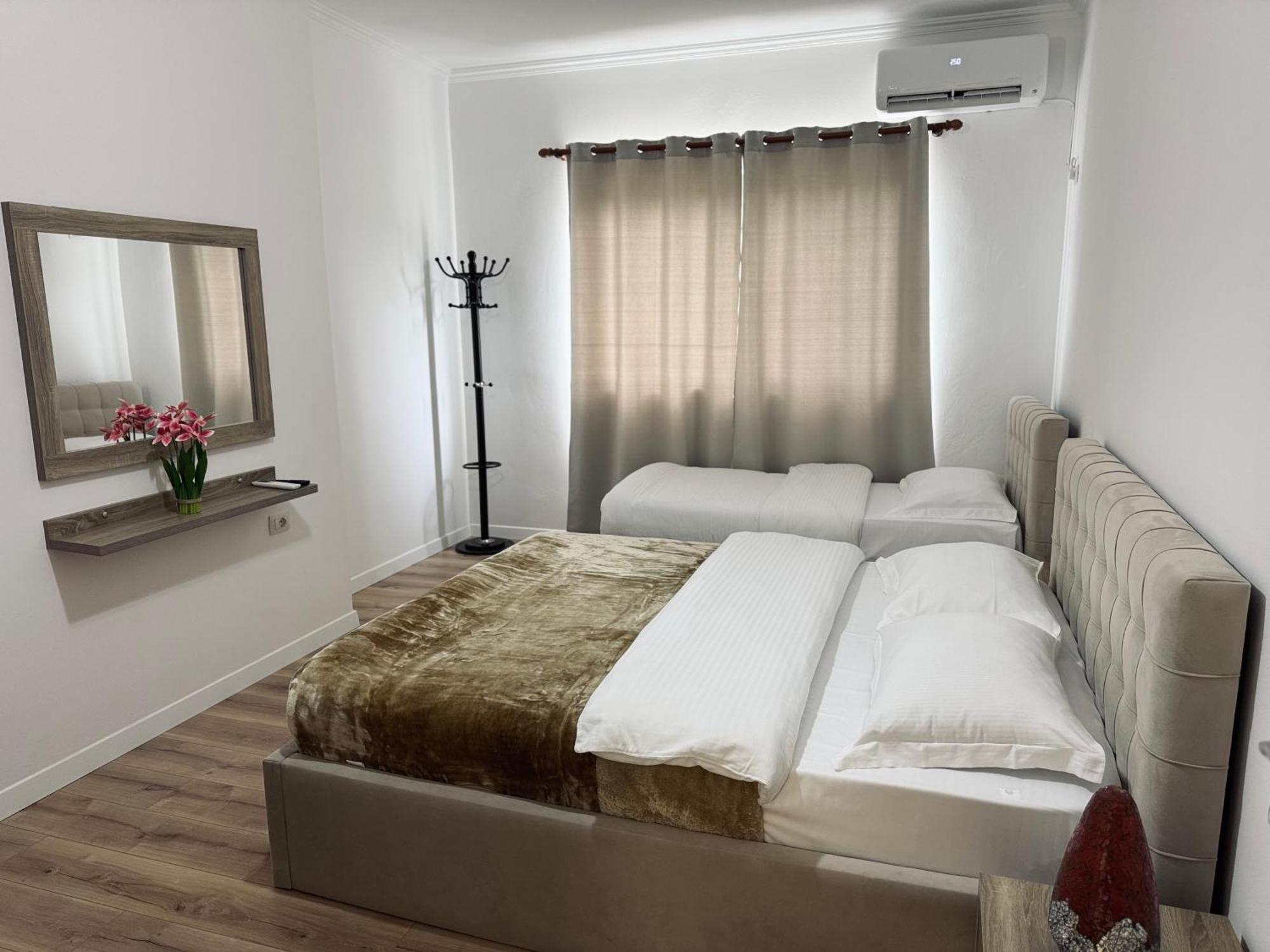 Kutal Park Inn Hotel Permet Exterior photo